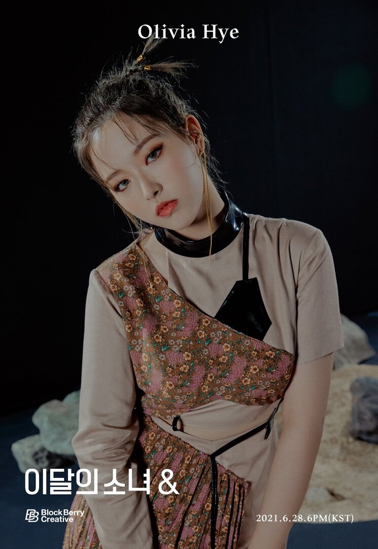 11 - Olivia Hye 04.jpg