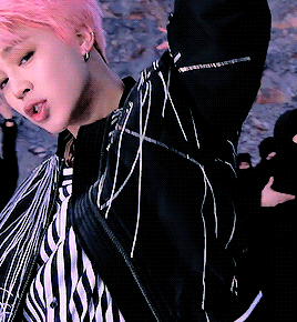 1635112245552.gif