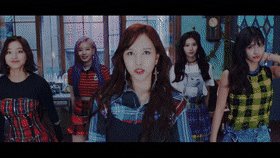 1637304409639.gif
