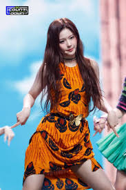 2023-03-30 | Stage outfits, The most ...