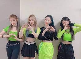 How would you rank Aespa's Black Mamba stage outfits? - Quora