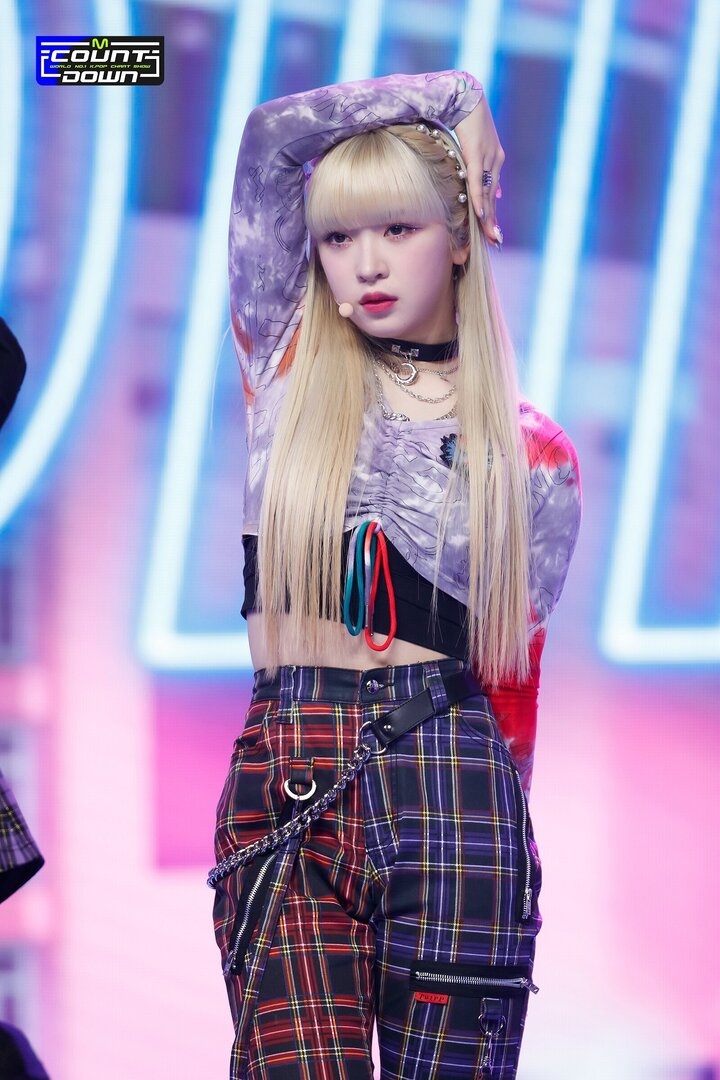220317-Billlie-GingaMingaYo-M-COUNTDOWN-A.jpeg