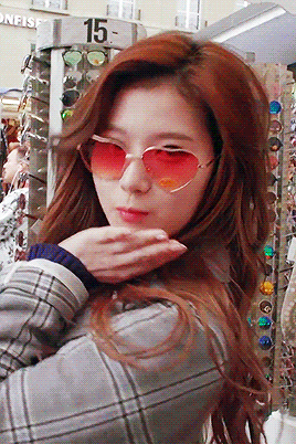 314046976e2c02ea07b052f486c6ba35cce7b46b_hq.gif
