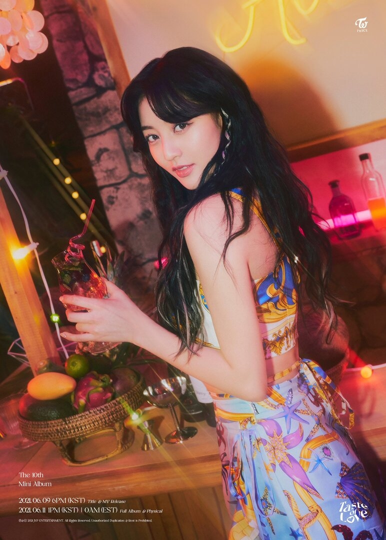 5 - Jihyo 02.jpg