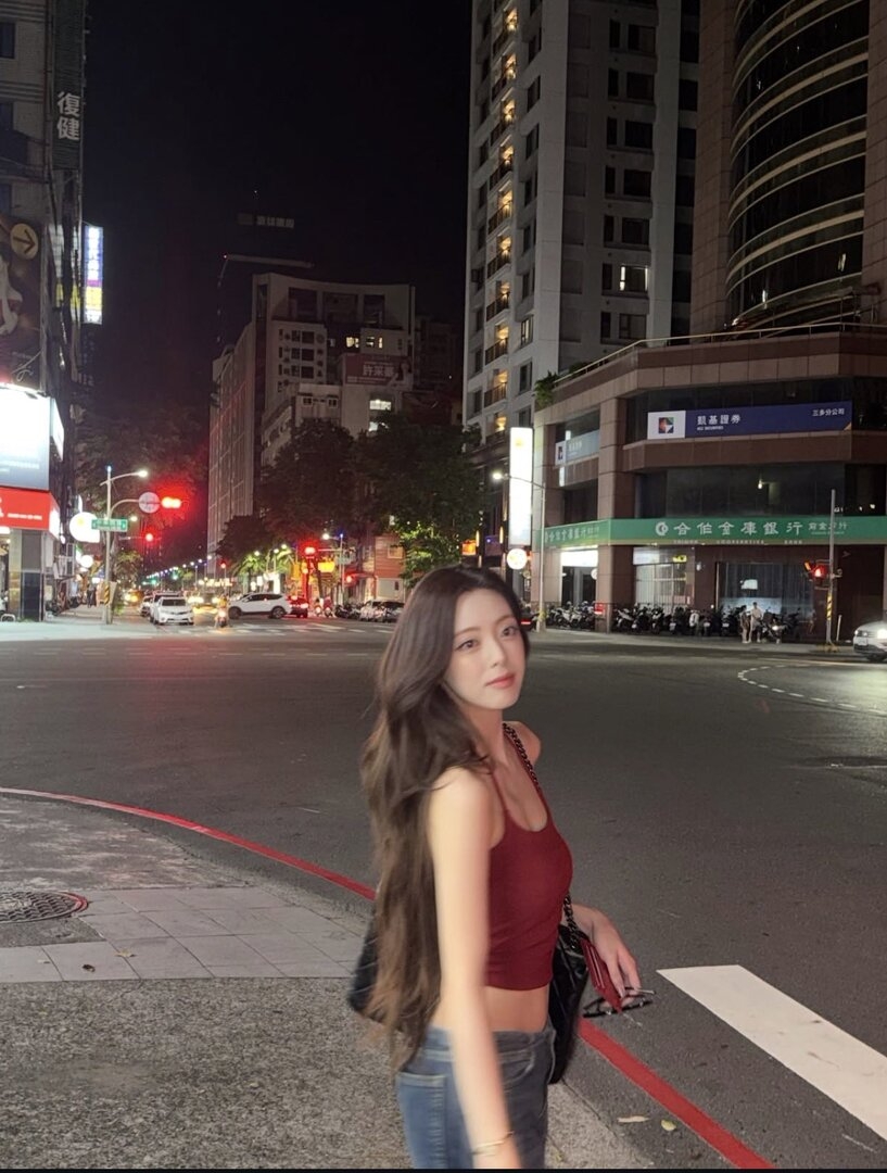 7858.jpg