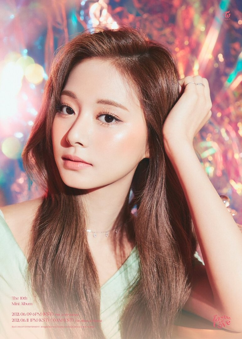 9 - Tzuyu 01.jpeg