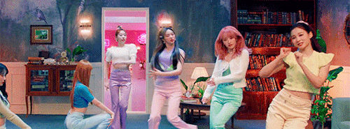 974D42C0-E7C1-40EB-A5DD-B3FE7DC84C37.gif