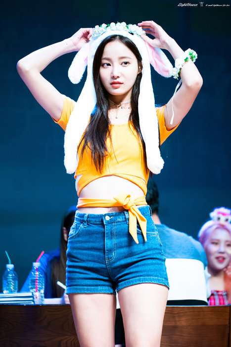 995A4F4C5B3CD4982B.jpg