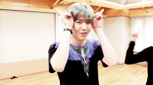 9f5590e785437f1799dd262c9de996d23565dbaa_hq.gif