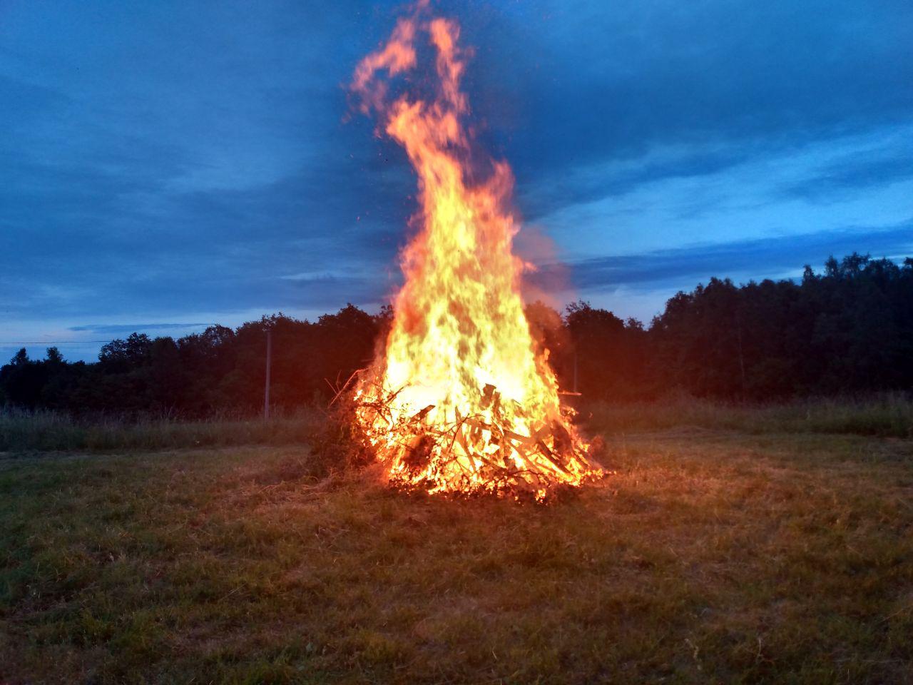 a fire 2.jpg
