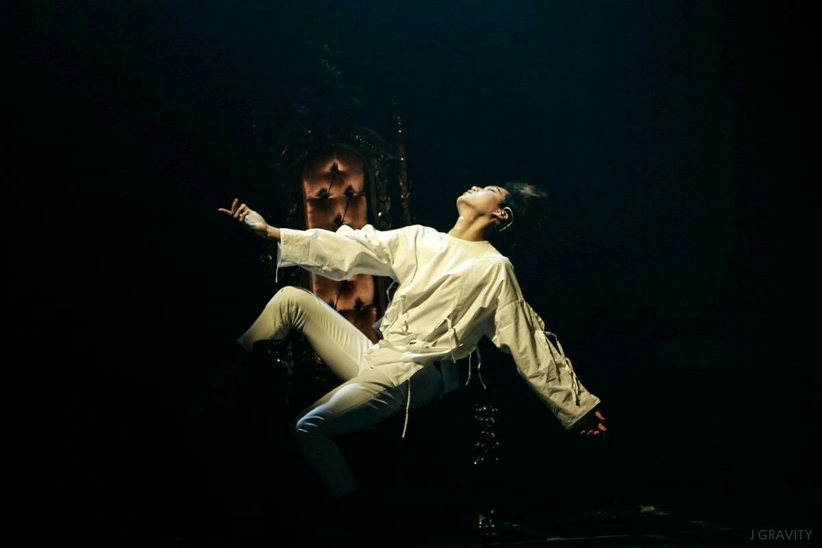 19699