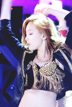 a4605fe53cc8f4f6eddc472da0f4402b.gif