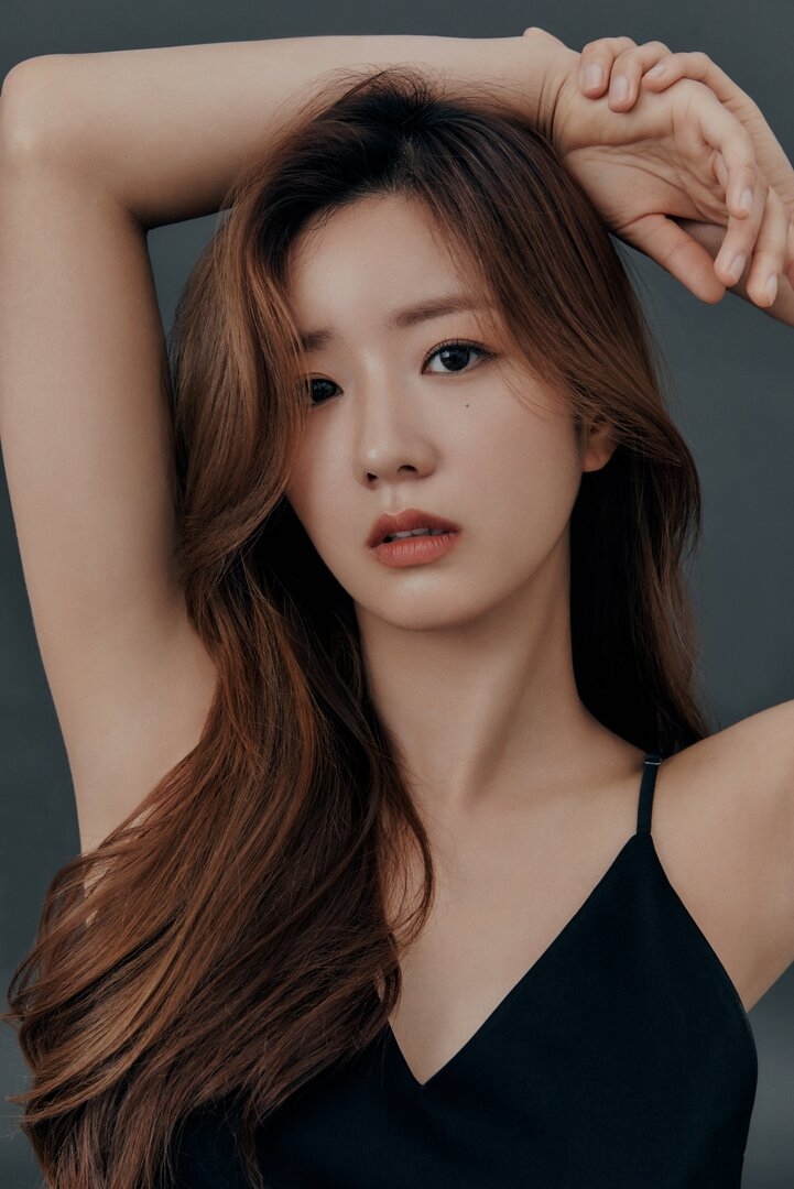 Apink - Bomi (Profile) 03.jpg