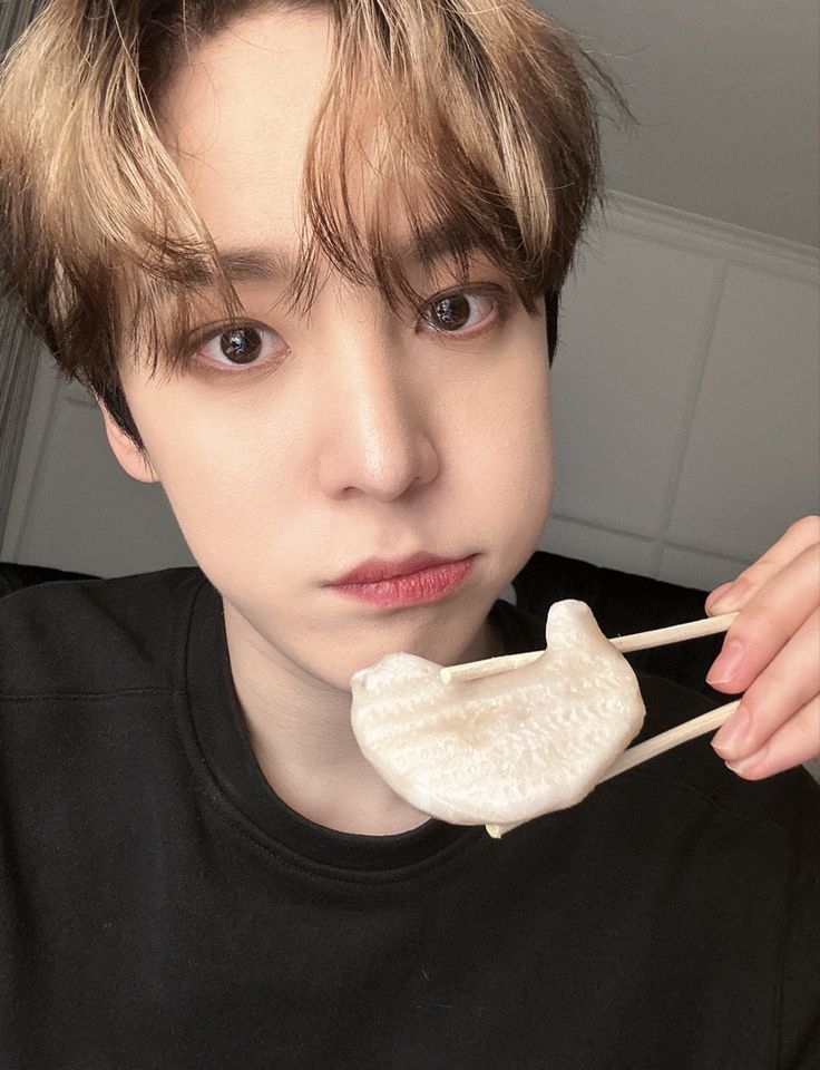 ateez yunho.jpg