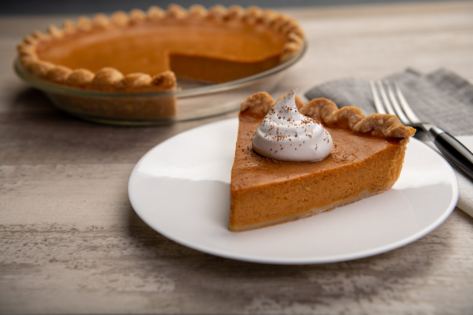 b829edd68c818352a26f754a8184e636_bak---02---libby_s-famous-pumpkin-pie-617_edit.jpg