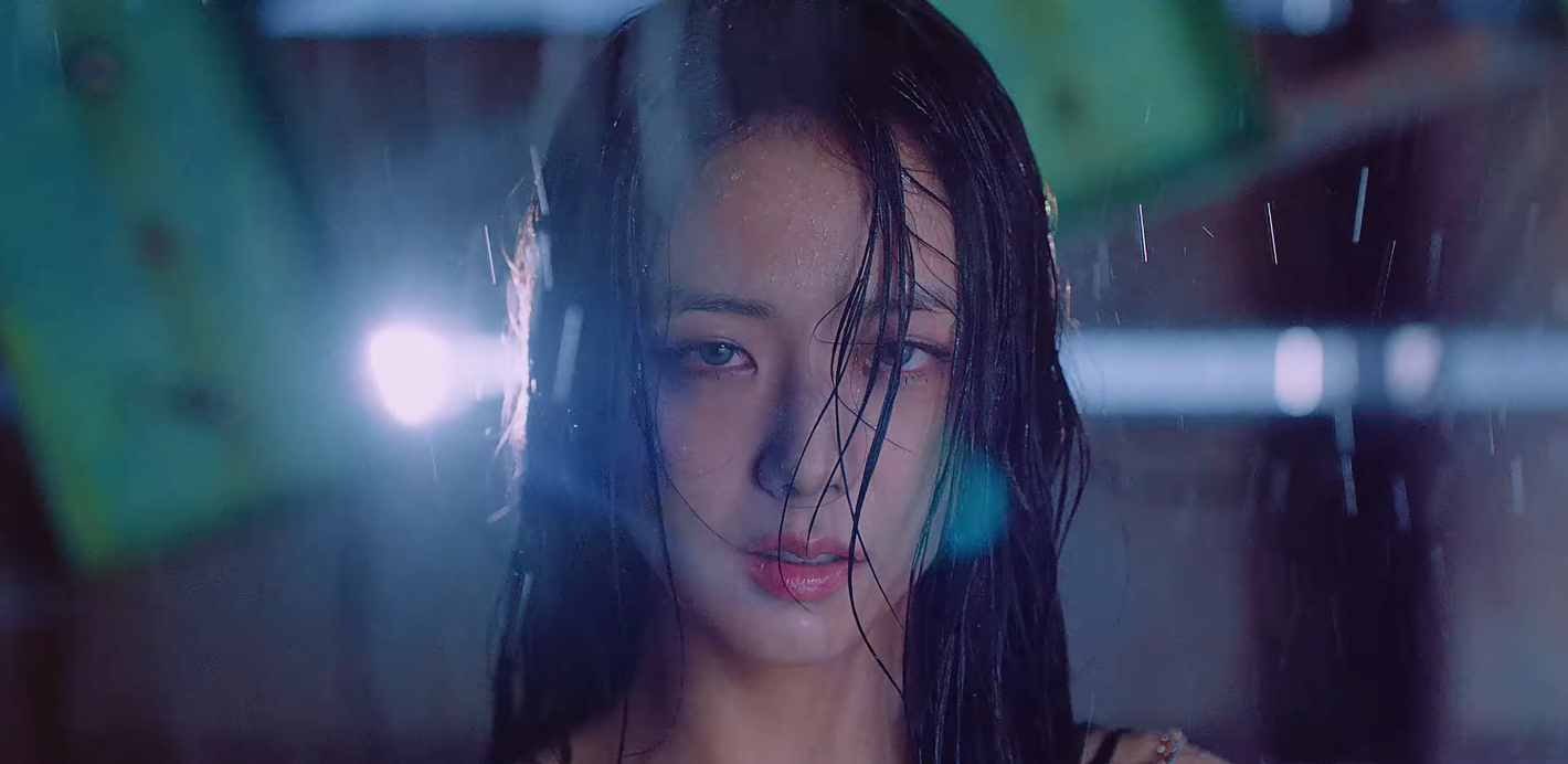 Blackpink - Jisoo (Wet Jisoo, LSG MV) 01.png