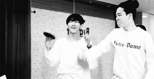 bts-v-and-jimin-vmin.gif