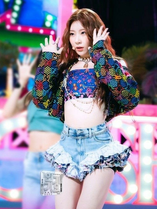 Chaeryoung ITZY concert.jpeg