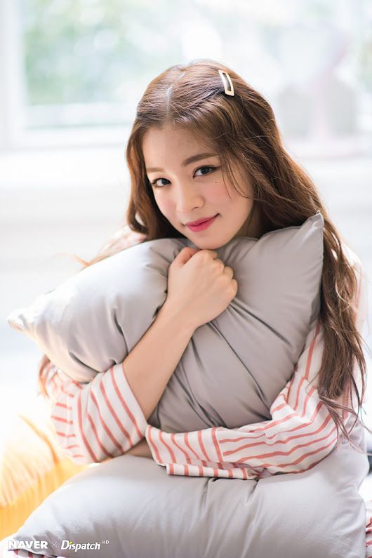 Chaeyoungggg.jpg