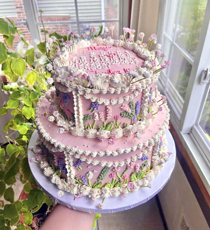 creative-cakes-decorations-44-65c1ef64cd28c__700.jpg