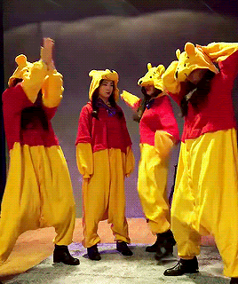 da18b58d5498fff15e2d272261248da549750411_hq.gif