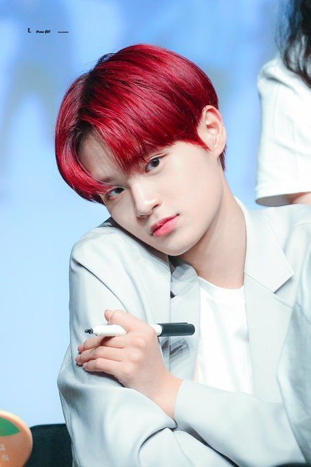 daehwi pics (@dailydaehwi) on Twitter.jpeg
