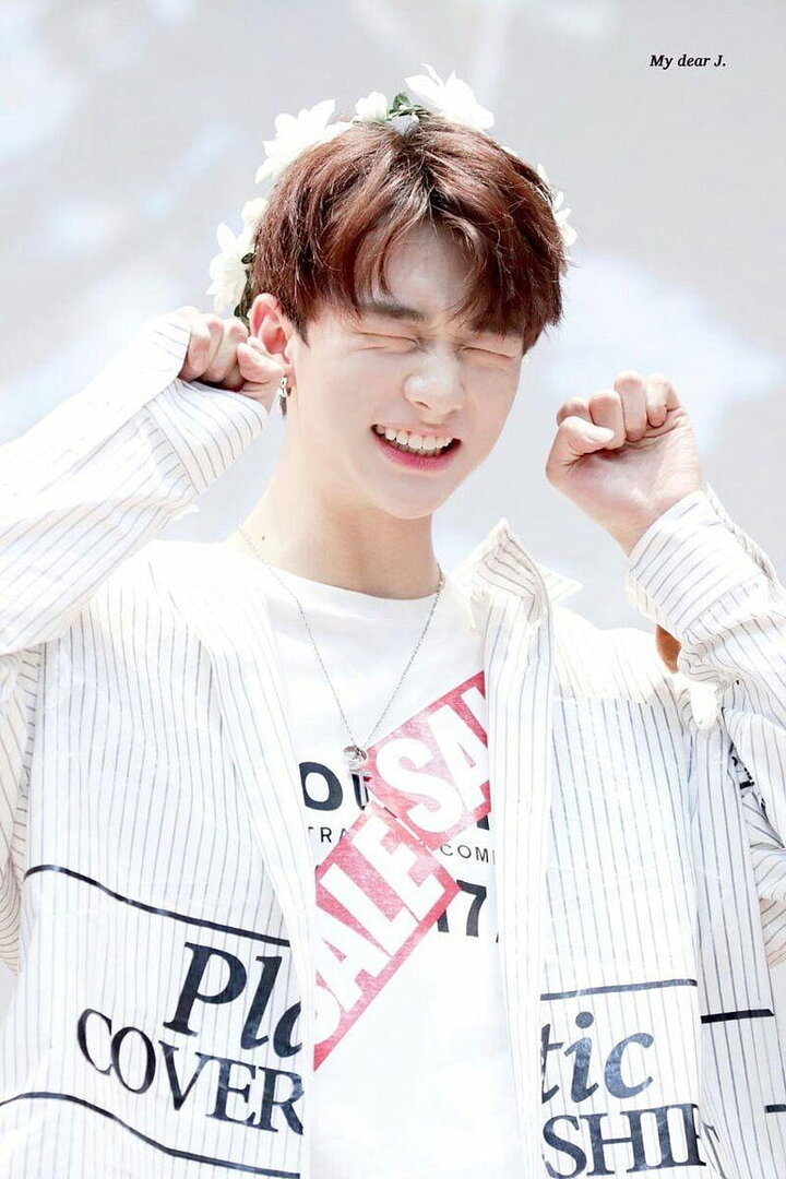 desktop-wallpaper-pin-van-a-m-op-stray-kids-hyunjin-stray-kids.jpg