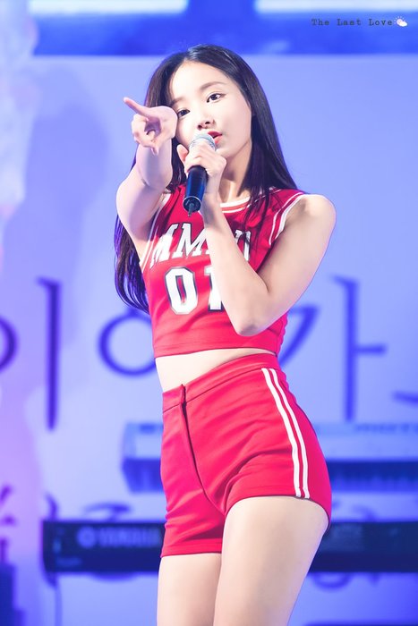 DoF1hT-U8AEaWim.jpg