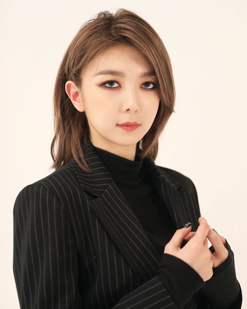 Dreamcatcher - Dami (Teaser) 08.jpg