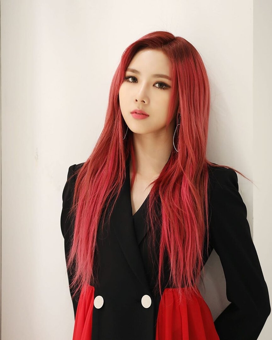 Dreamcatcher - Yoohyeon (Teaser) 01.jpg