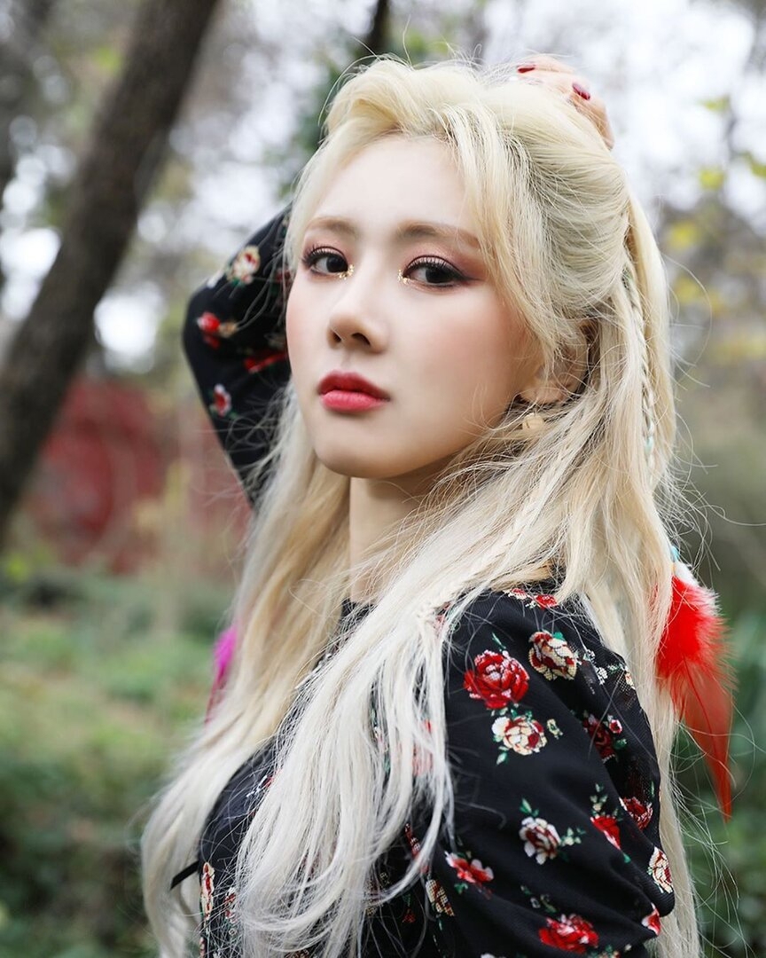 Dreamcatcher - Yoohyeon (Teaser) 06.jpg