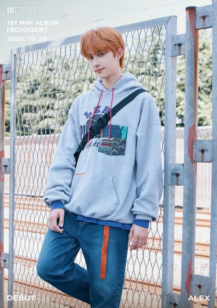 DRIPPIN_Alex_Boyager_group_concept_photo_1 copy.jpg