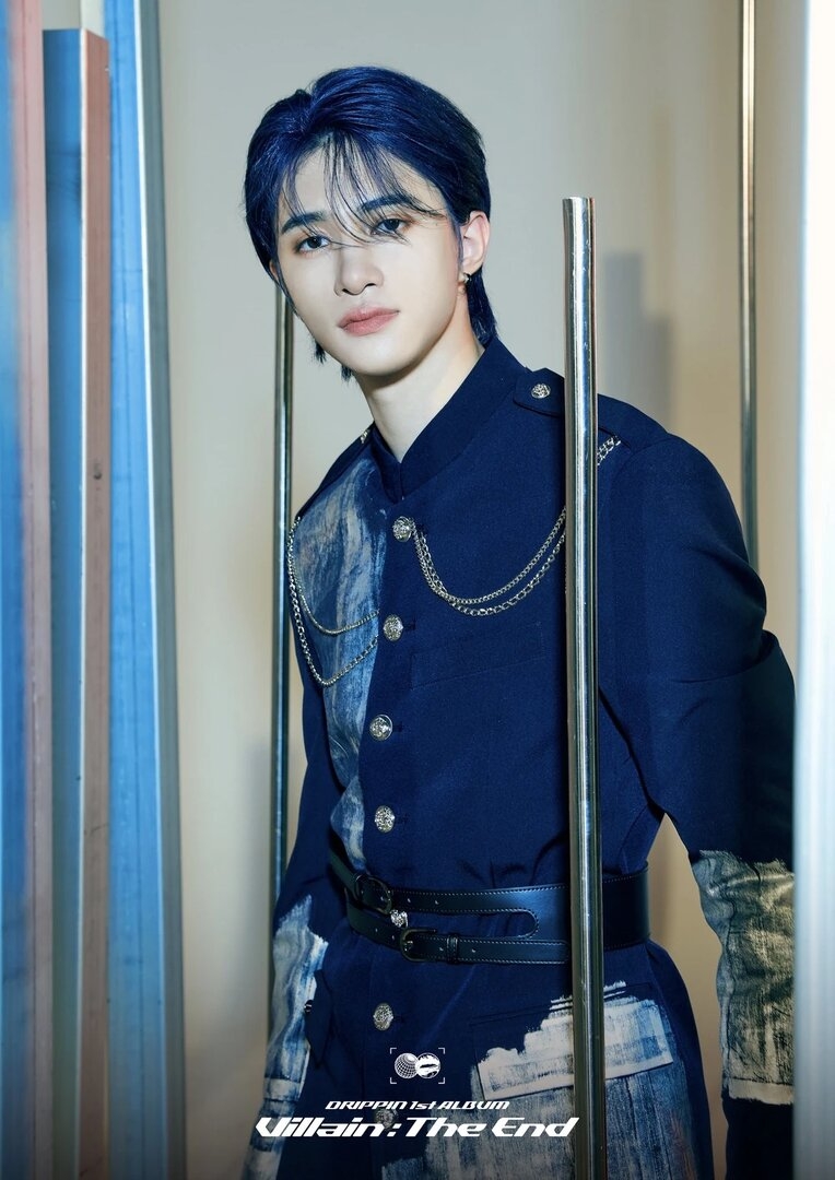 DRIPPIN_Alex_Villain_-_The_End_concept_photo_1 copy.jpg