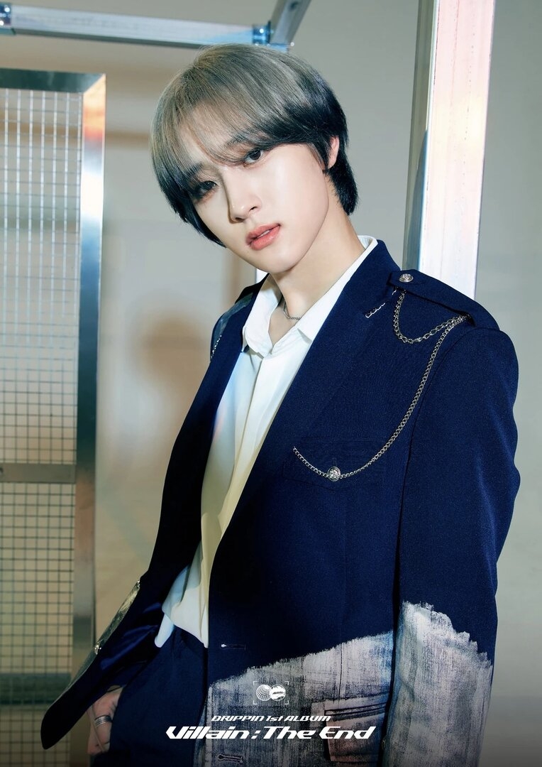 DRIPPIN_Kim_Min_Seo_Villain_-_The_End_concept_photo_1 copy.jpg