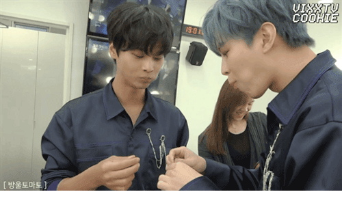 drowningfishy.gif