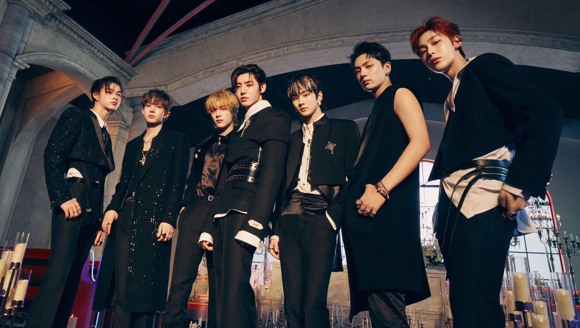 ENHYPEN - DARK BLOOD - PHOTOBOOK - Croppedjpg.jpg