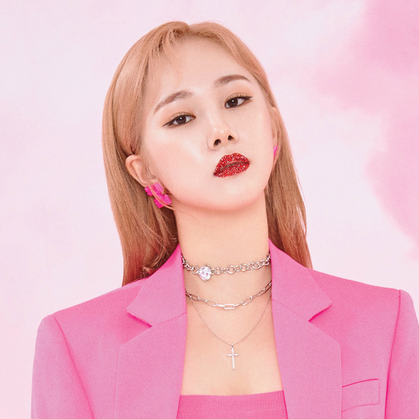 Everglow - Mia (Profile) 01.png
