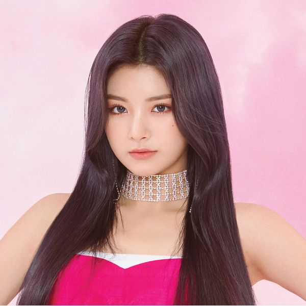 Everglow - Yiren (Profile) 01.png