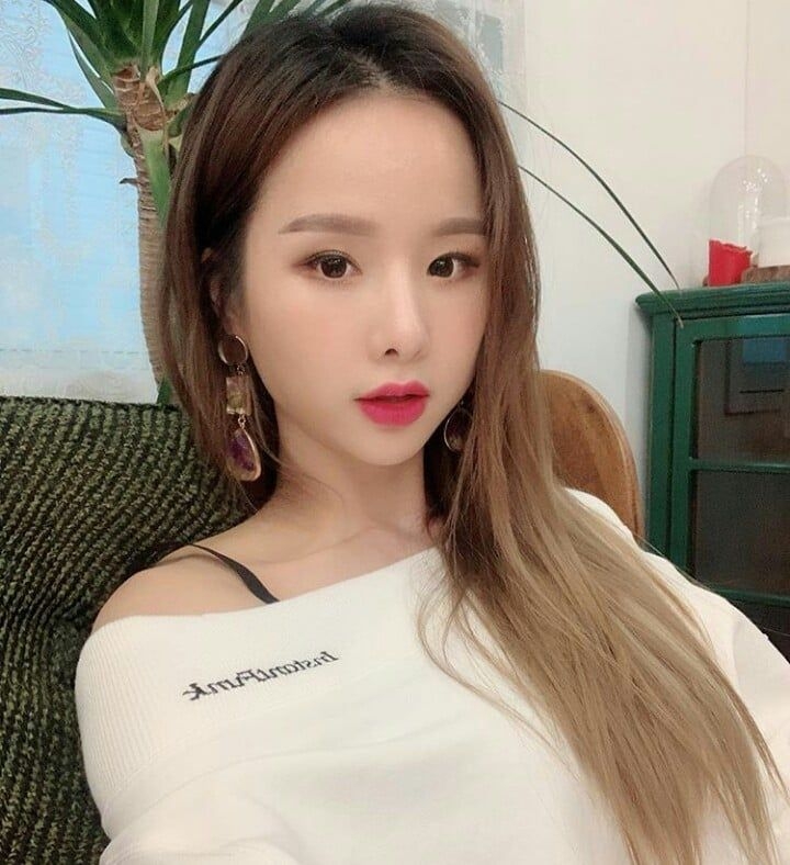 exid solji ig_ soul_g.heo shared by 𝒏𝒂𝒔𝒕𝒎𝒂𝒚.jpg