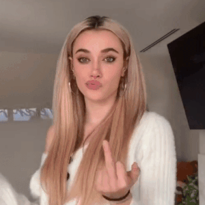 ezgif.com-gif-maker (35).gif