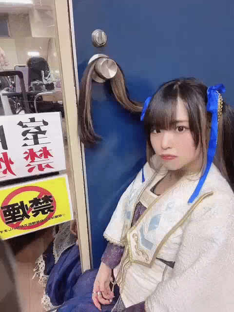 ezgif.com-gif-maker.gif