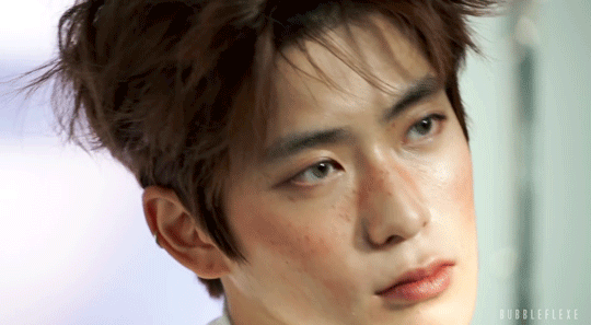 F8E547AC-9CC0-4018-85E7-2B7909D899AA.gif