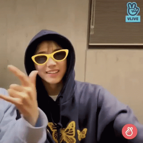 fe84d366-2a10-4808-bfb0-b3e19abc13c7.gif