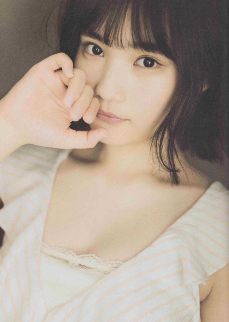 Hashiruka48 blt graph vol 41 Yahagi Moeka.jpg