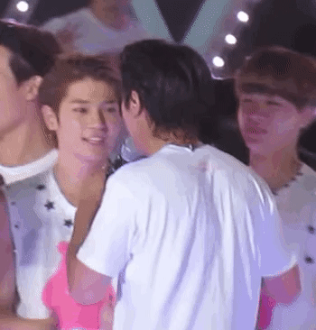 hugz.gif