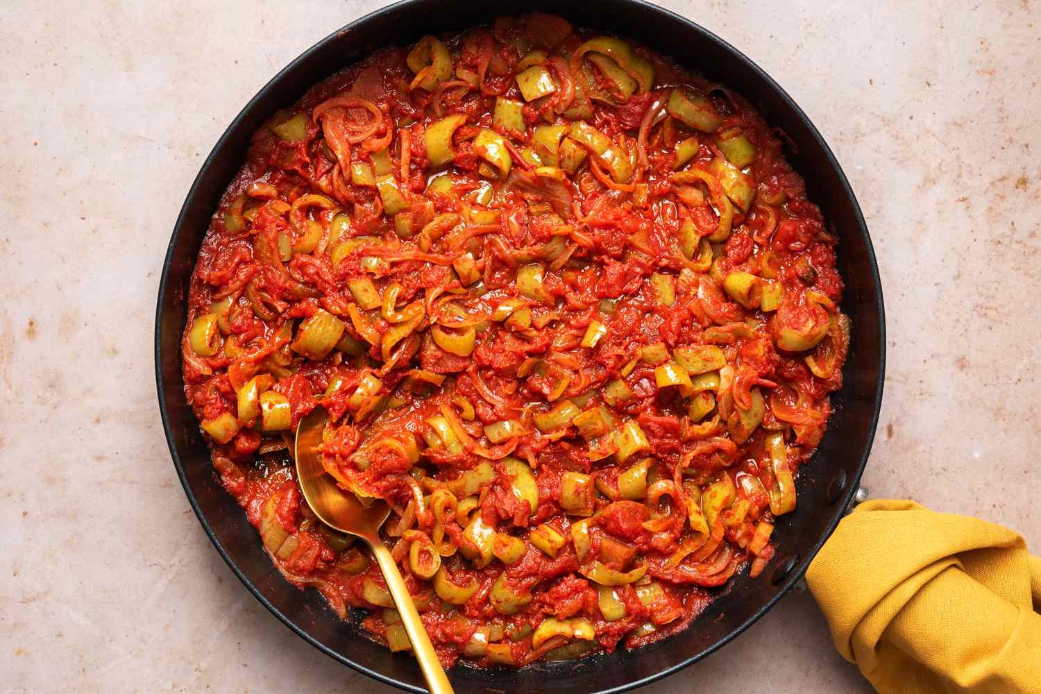 hungarian-lecso-tomato-pepper-stew-recipe-1136692-hero-04-cdaa58e083c649e9af85642fed4c93c9.jpg