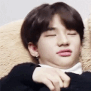 hyunjin-squish.gif