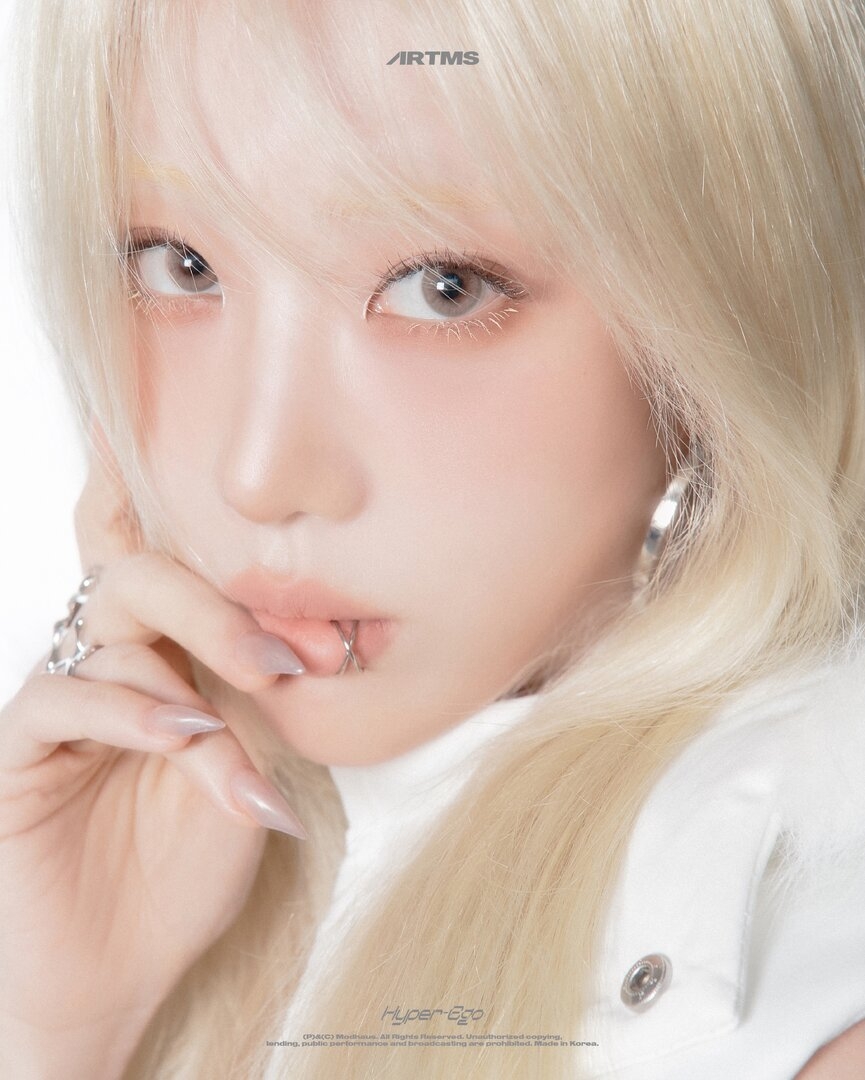 kimlip.webp