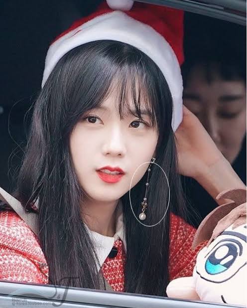 18213