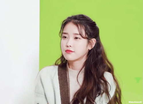 iu-cryiu.gif